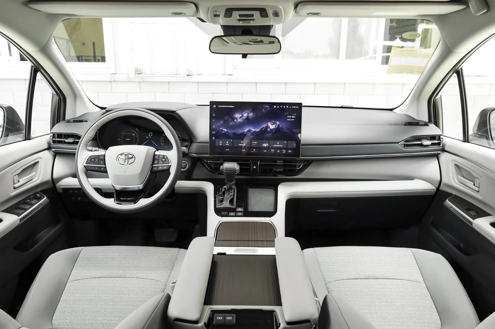 2027 Toyota Sienna — لوحة القيادة والمقصورة الأمامية | سيارة MPV هجينة كبيرة للتصدير